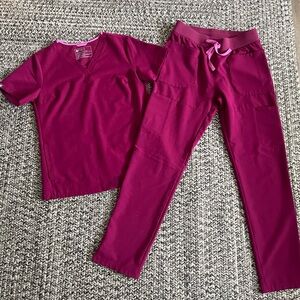 Figs scrub set.
